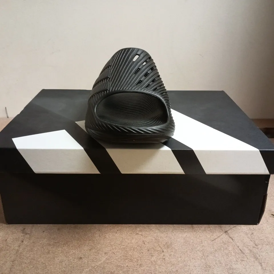 BOXED PAIR OF ADIDAS PURECHILL SLIDES IN BLACK SIZE UK 11
