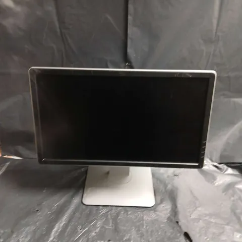 DELL LCD COMPUTER MONITOR WITH SILVER STAND – COLLECTION ONLY