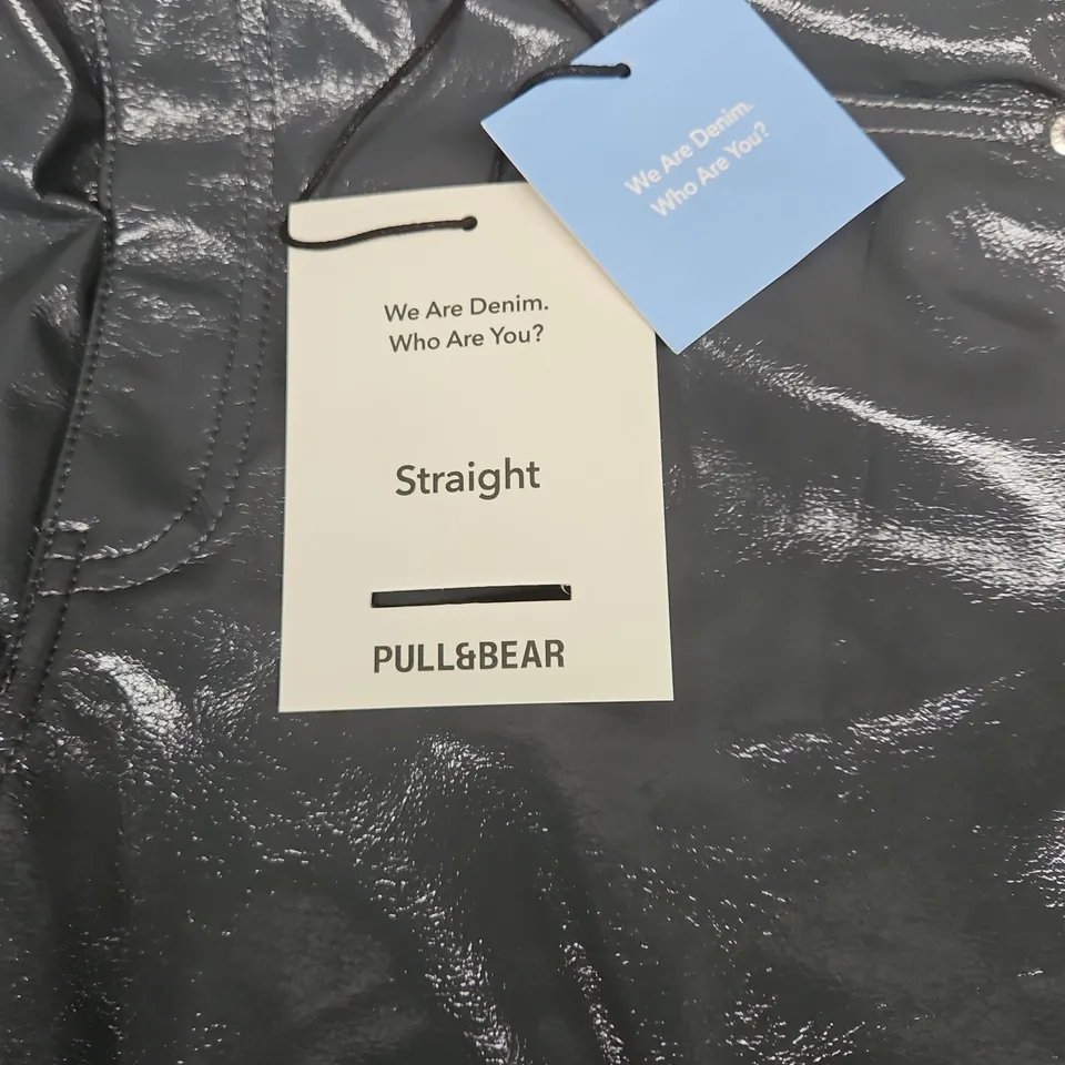 PULL&BEAR WOMEN'S STRAIGHT FIT GREY COATED TROUSERS