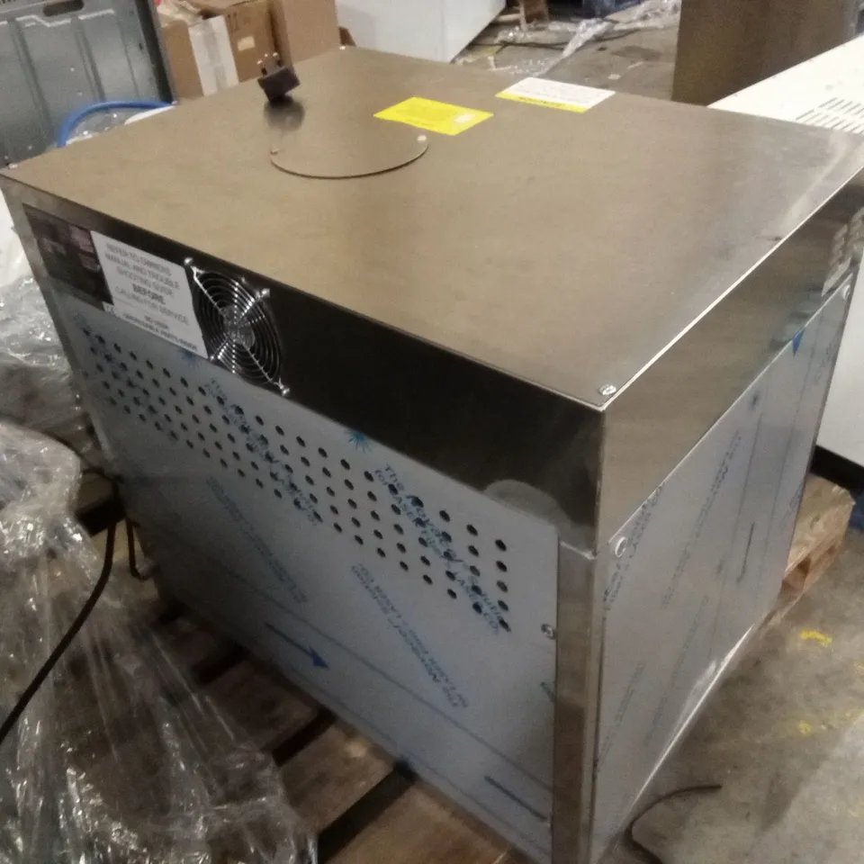 THERMODYNE 700NDNL COUNTER-TOP SLOW COOK AND HOLD OVEN