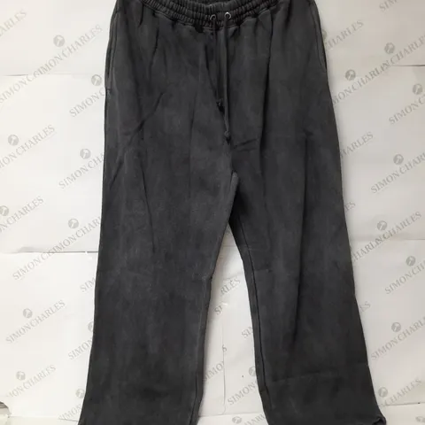 PRETTYLITTLETHING HIGH WAIST WIDE LEG JOGGER IN WASHED CHARCOAL SIZE 16
