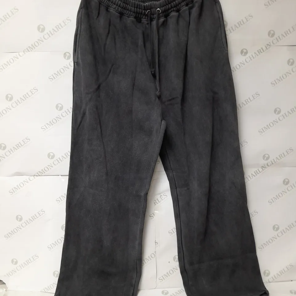 PRETTYLITTLETHING HIGH WAIST WIDE LEG JOGGER IN WASHED CHARCOAL SIZE 16