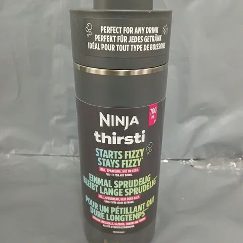 NINJA THIRSTI 700ML IN DARK GREY
