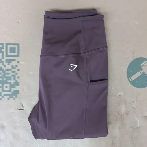 GYM SHARK LEGGINGS IN BURGUNDY SIZE MEDIUM