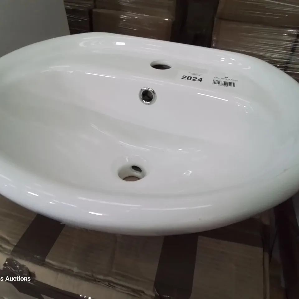 CERAMIC SINGLE TAP VANITY SINK WHITE