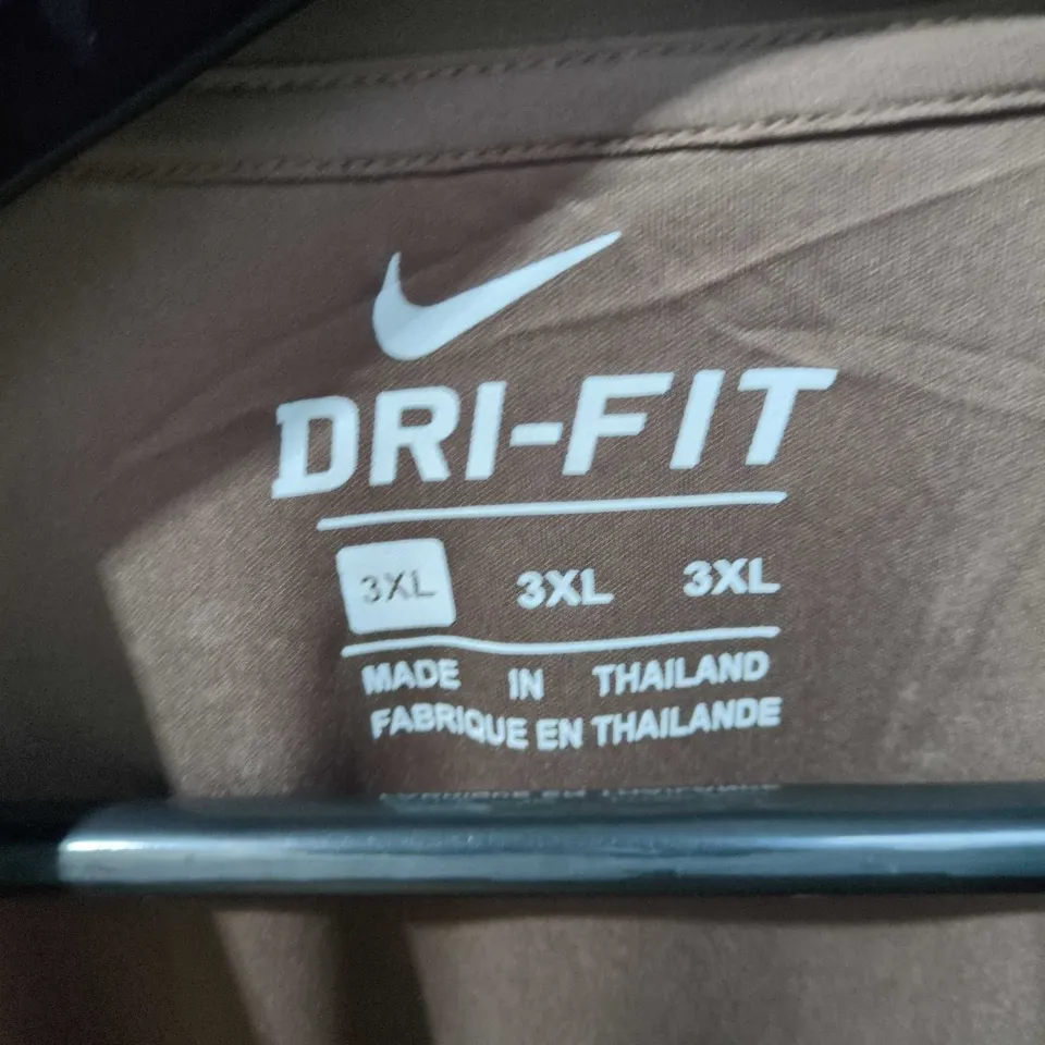 NIKE DRI-FIT T-SHIRT – BROWN – UK 3XL (MEN'S)