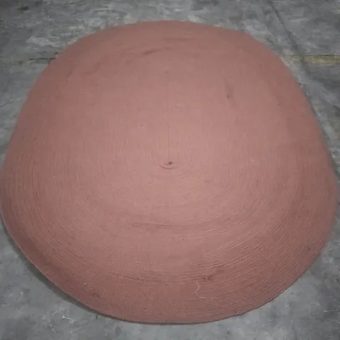 QUALITY DESIGNER RUG APPROXIMATELY 226X160CM