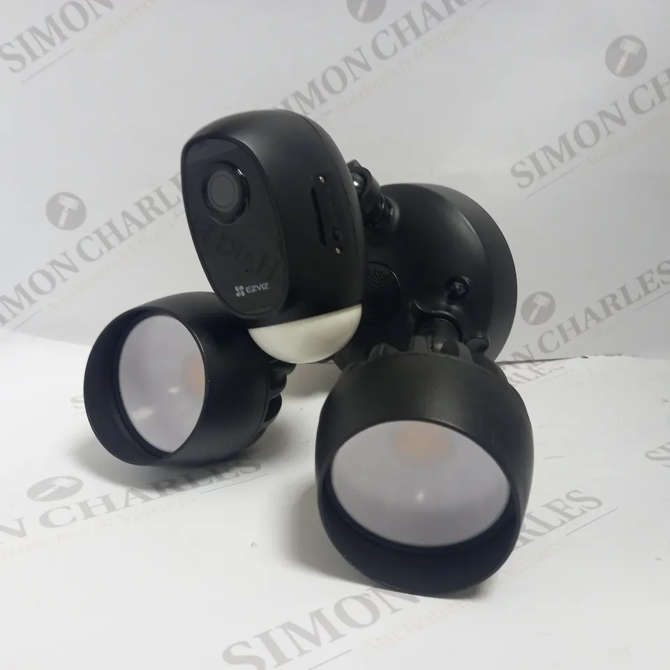 EZVIZ SMART SECURITY LIGHT CAMERA LC1C