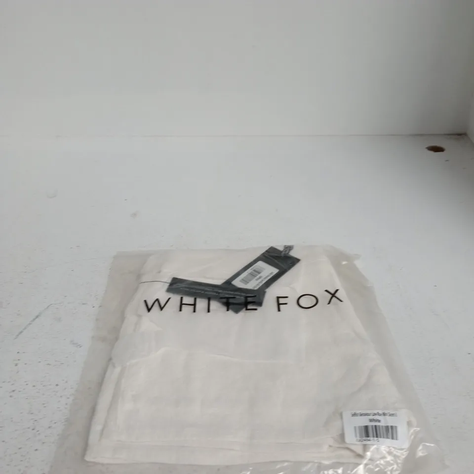 WHITE FOX SELFISH BEHAVIOUR LOW RISE MINI SKORT – WHITE, SIZE S