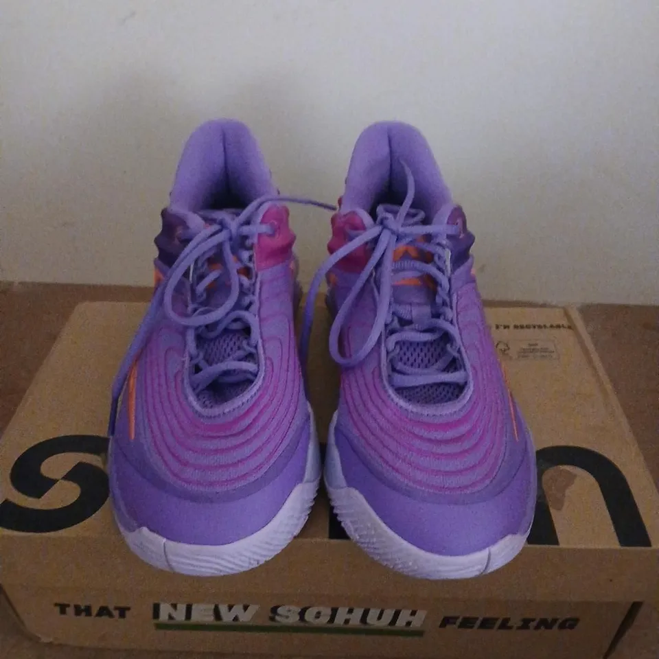 NIKE RUNNING SHOES – PURPLE/LILAC WITH ORANGE SWOOSH SIZE 6