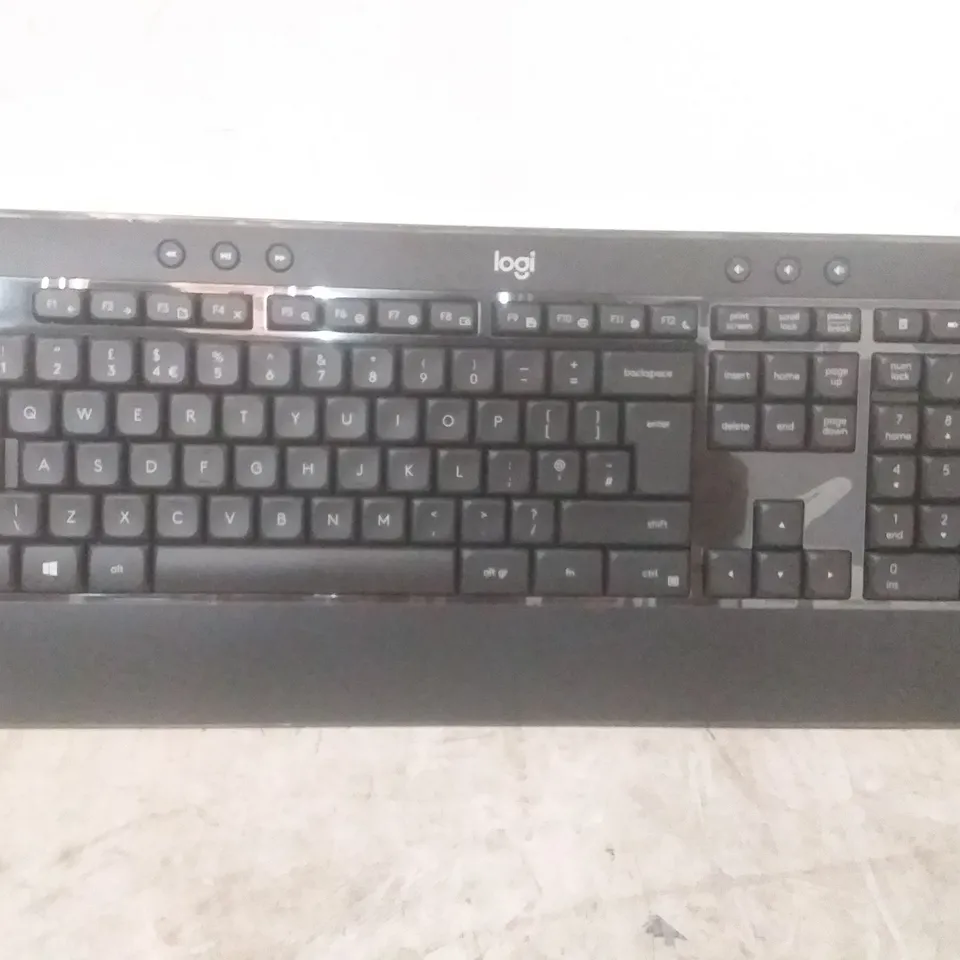 BOXED LOGITECH MK540 WIRELESS KEYBOARD 