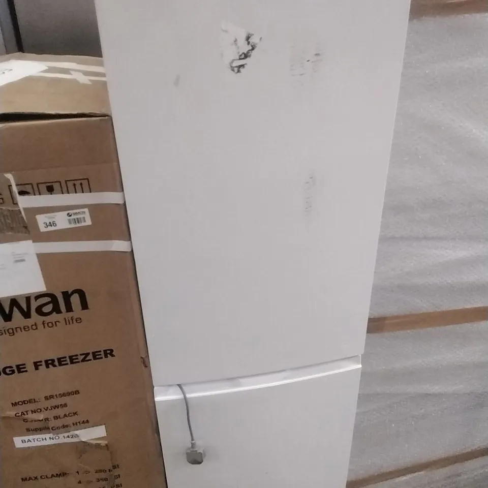 SWAN
SR156120W 55CM WIDE, TOTAL NO FROST, 50/50 SPLIT FRIDGE FREEZER - WHITE