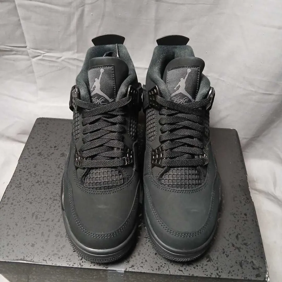 AIR JORDAN 4 RETRO SNEAKERS – BLACK/GRAPHITE, US 8 (UK 7)