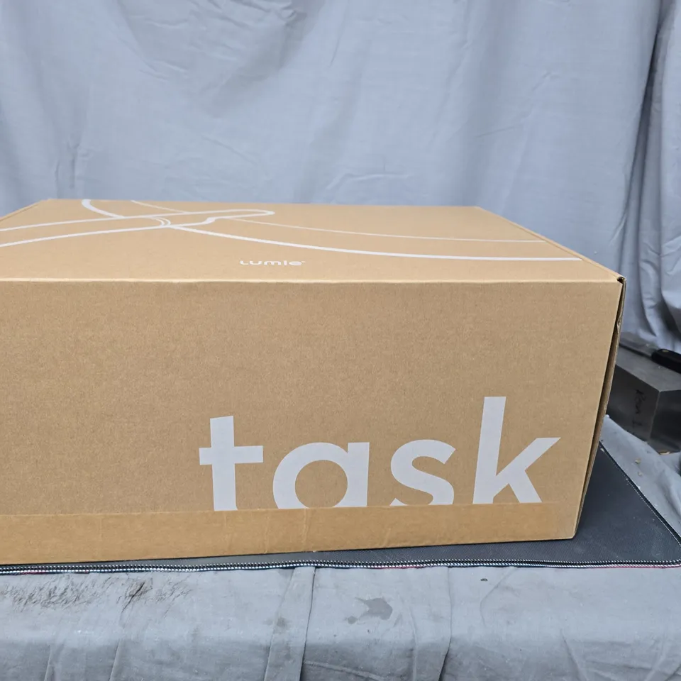 LUMIE LIGHT THERAPY LAMP ON STAND – WHITE