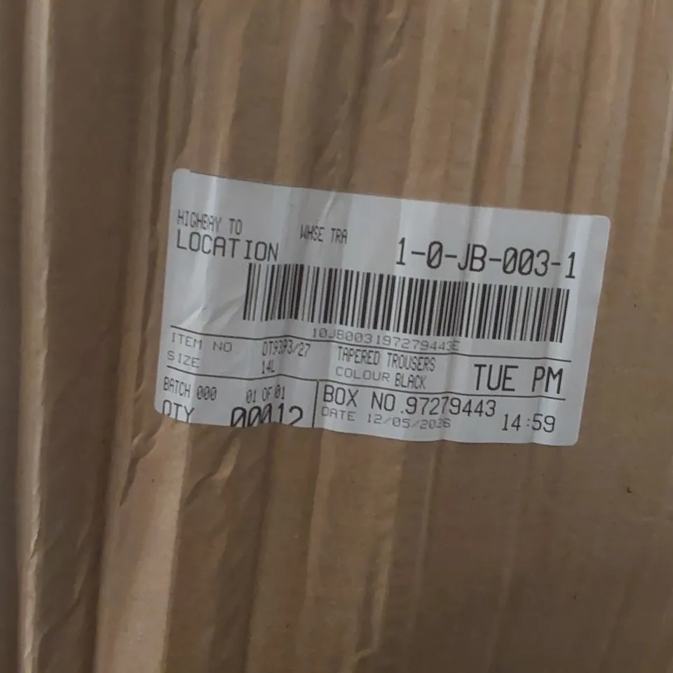 BOX CONTAINING APPROXIMATELY 12x BRAND NEW CAPSULE BLACK TAPERED TROUSERS - SIZE 14L
