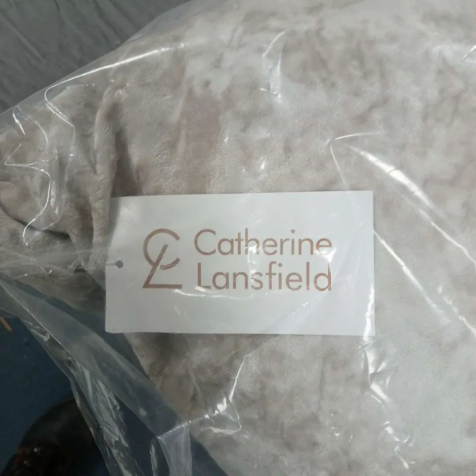 CATHERINE LANSFIELD CRUSHED VELVET CUSHION COVER – NATURAL, 55 X 55 CM