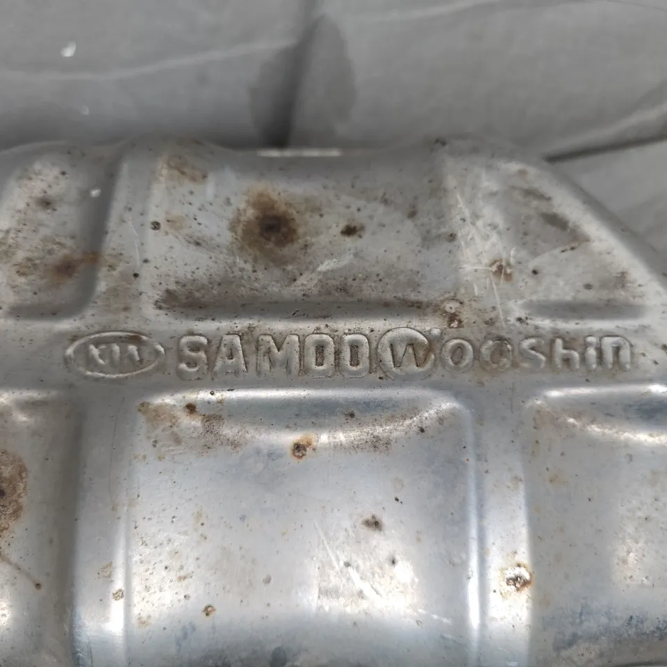 USED KIA CAR EXHAUST – RUSTY