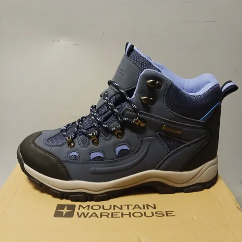 BOXED PAIR OF MOUNTAIN WAREHOUSE WOMEN'S WATERPROOF WALKING BOOTS, NAVY - UK SIZE 9