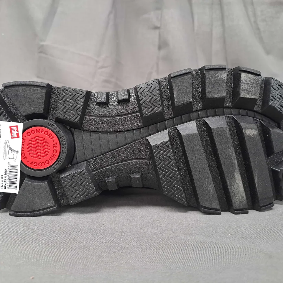 BOXED PAIR OF FITFLOP NEO-D-HYKER WATERPROOF BOOTS IN BLACK UK SIZE 4.5