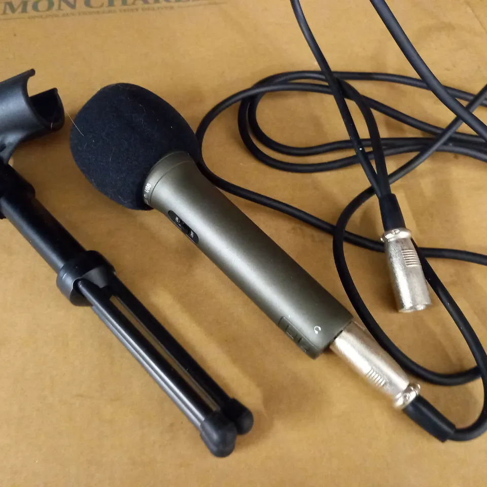 UNBOXED SAMSON MICROPHONE