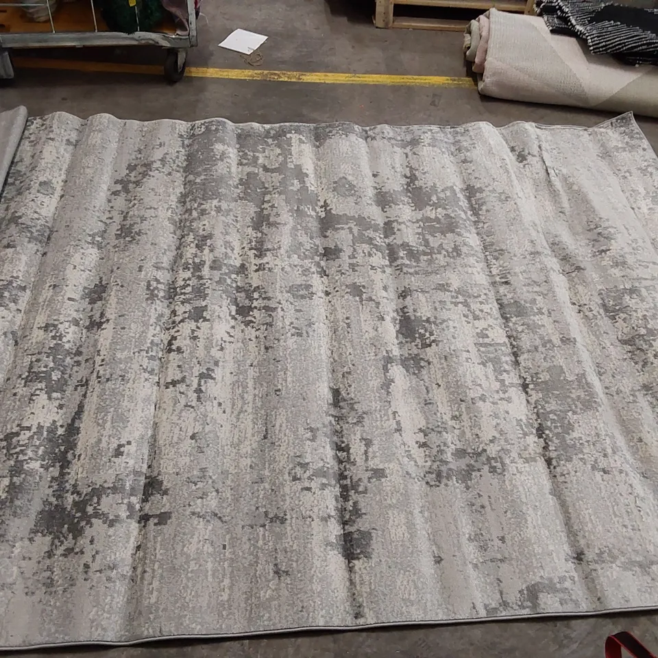 MANZANARES POWER LOOM GREY/IVORY RUG // 200 X 290CM