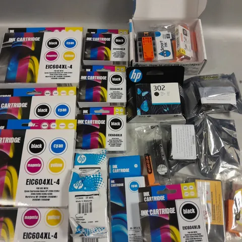 LOT OF ASSORTED PRINTER INK CARTRIDGES TO INCLUDE HP, SMART INK AND BROTHER