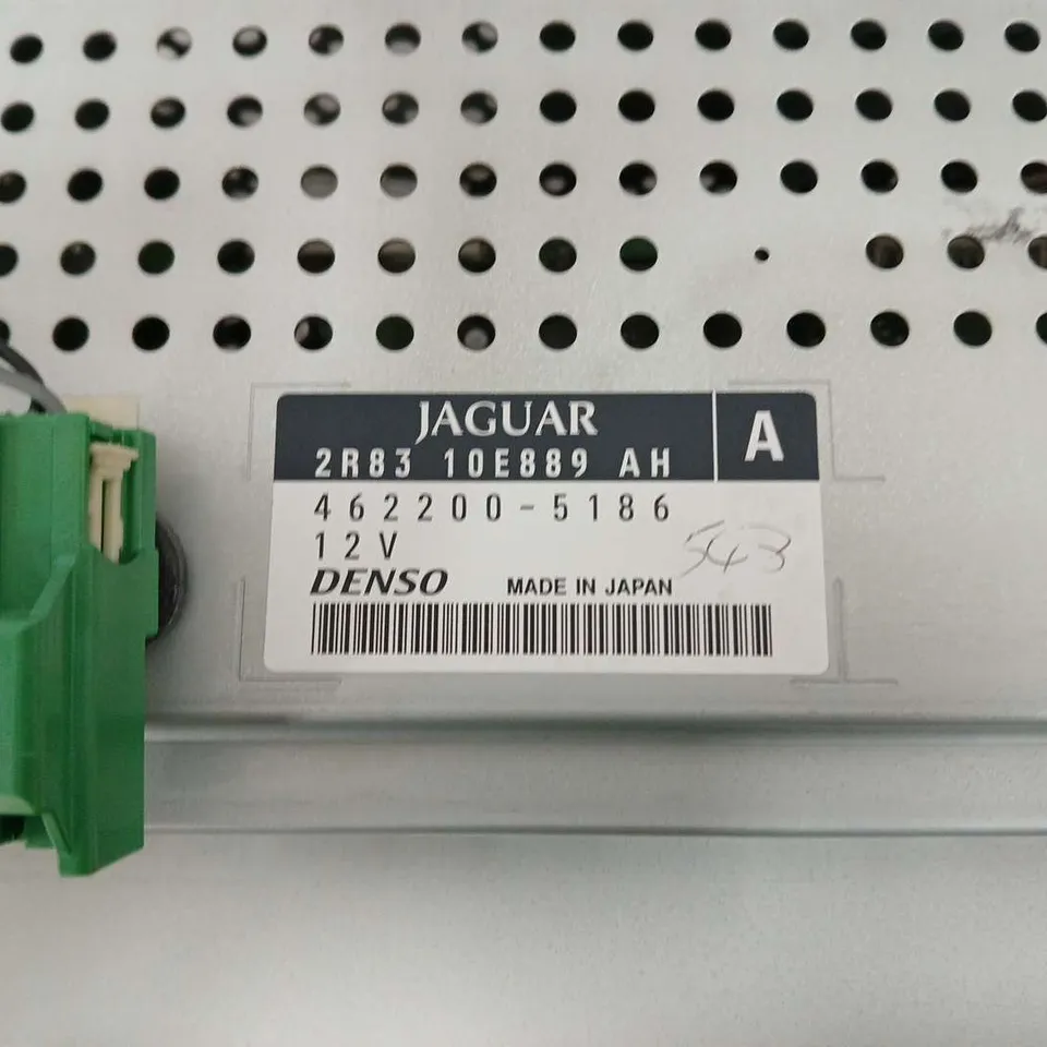 JAGUAR CAR STEREO HEAD UNIT WITH DISPLAY – 12V, BY DENSO (PART NO. 2R83-18B876-BG)