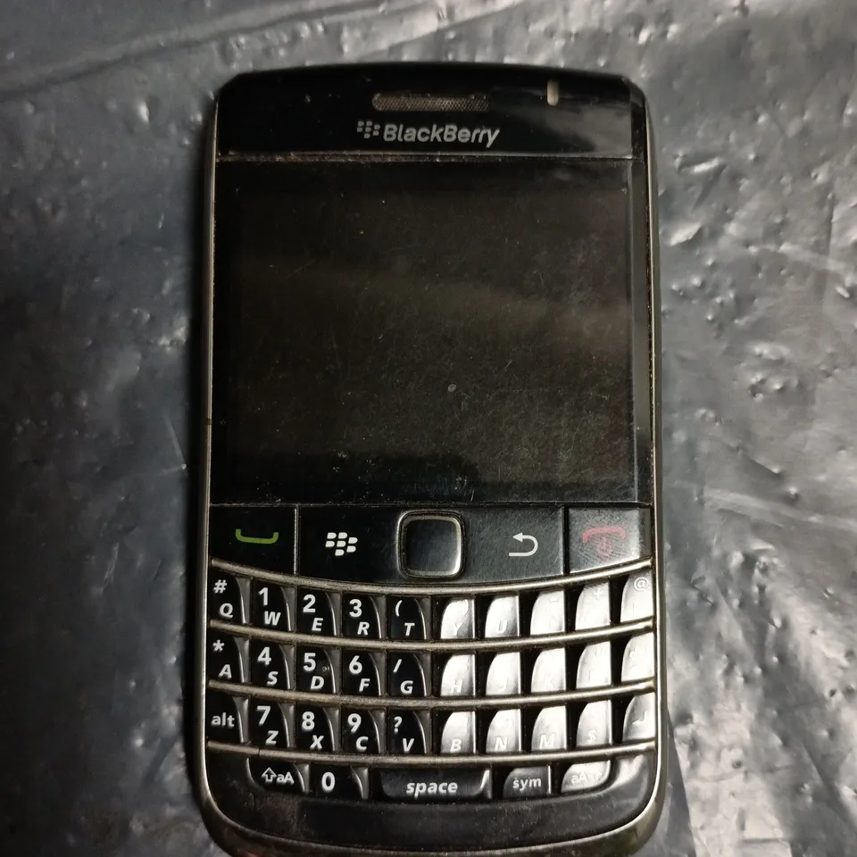 BLACKBERRY 9700 MOBILE PHONE