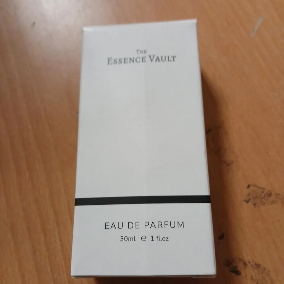 BOXED THE ESSENCE VAULT FRAGRANCES PARFUM 30ML
