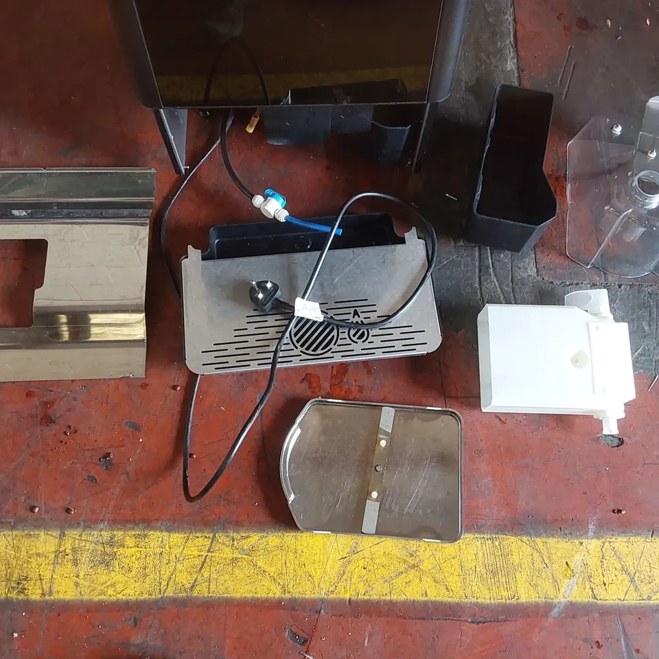 COFFETEK VITRO S3 COMMERCIAL COFFEE MACHINE WITH ASSORTED COFFEE MACHINE PARTS