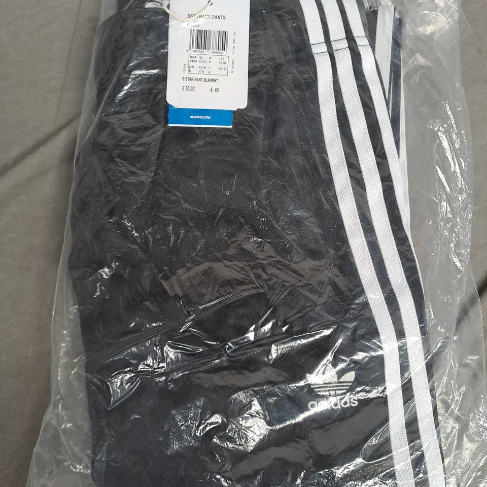 BAGGED ADIDAS TRACK PANTS IN BLACK - UK 15-16Y