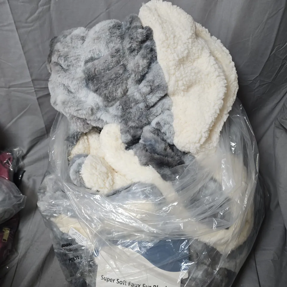 SUPER SOFT FAUX FUR THROW - GREY AND WHITE