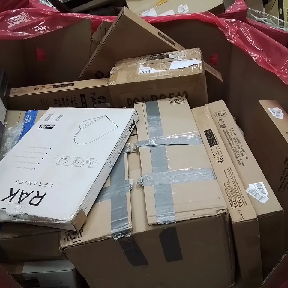 PALLET CONTAINING VARIOUS ASSORTED HOUSEHOLD ITEMS TO INCLUDE: AUDIO TURNTABLES, BABY PLAY BOARD, TOILET SEATS, AND LOTS MORE UNMARKED BOXED ITEMS 