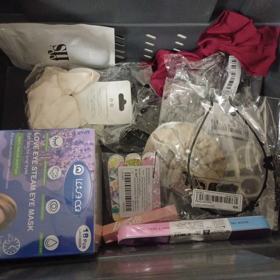 LOT OF APPROXIMATELY 20 ASSORTED BEAUTY ITEMS TO INCLUDE ORAL-B HEADS, BRUSHES AND SAKURA MUD MASKS