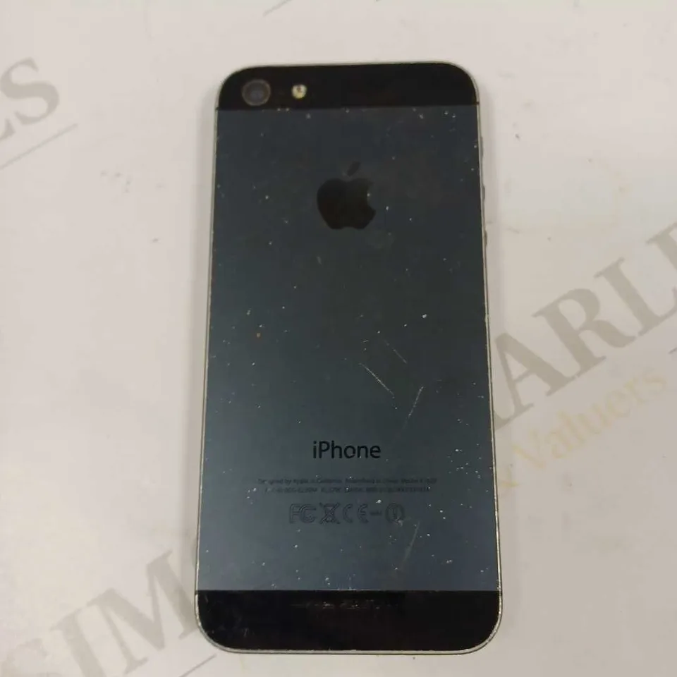 APPLE IPHONE 5 (A1429) 