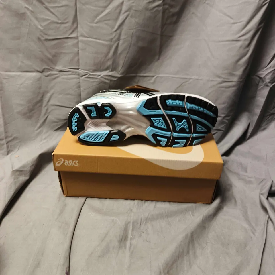 BOXED PAIR OF ASICS RUNNING SHOES – TURQUOISE MESH WITH SILVER OVERLAYS - SIZE 10