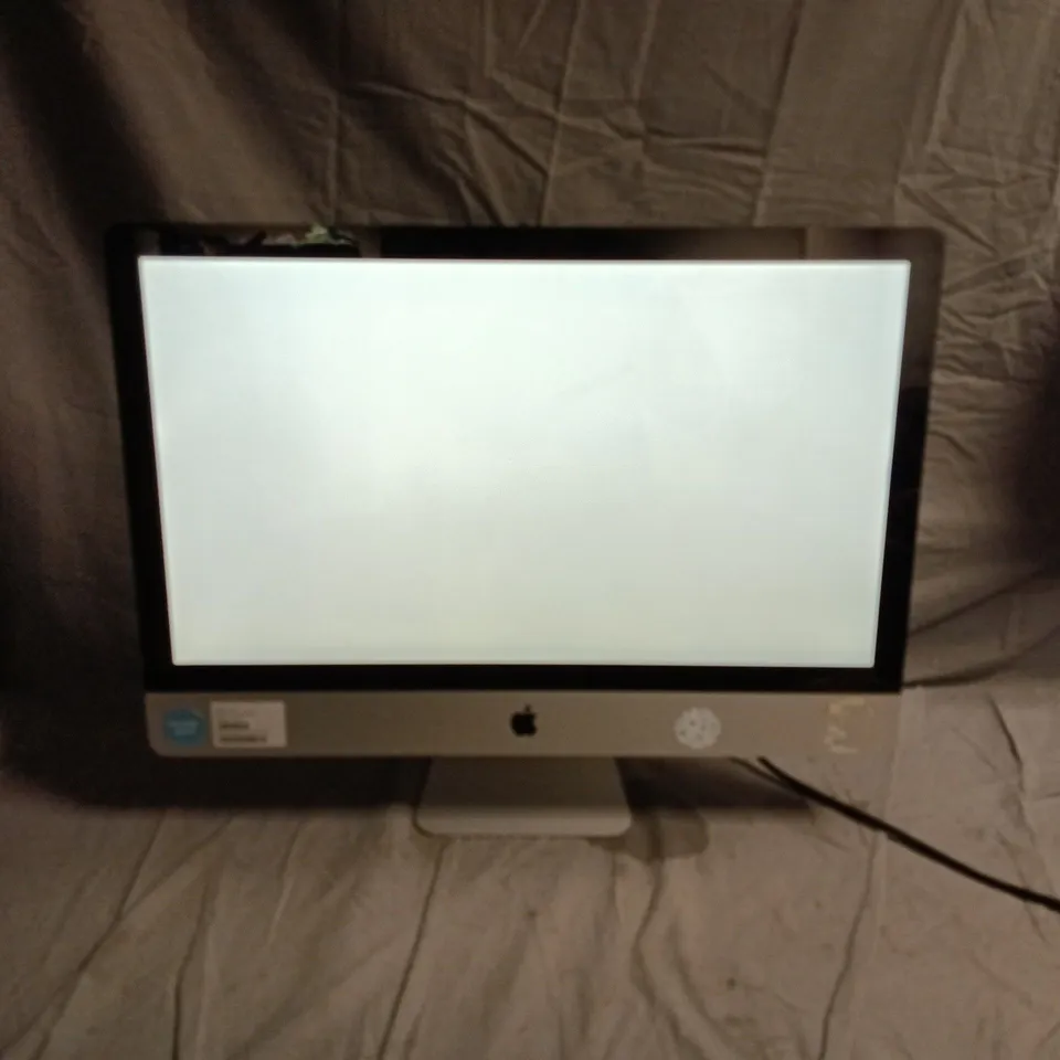 UNBOXED APPLE IMAC 10 ALL IN ONE COMPUTER - 1/A1312