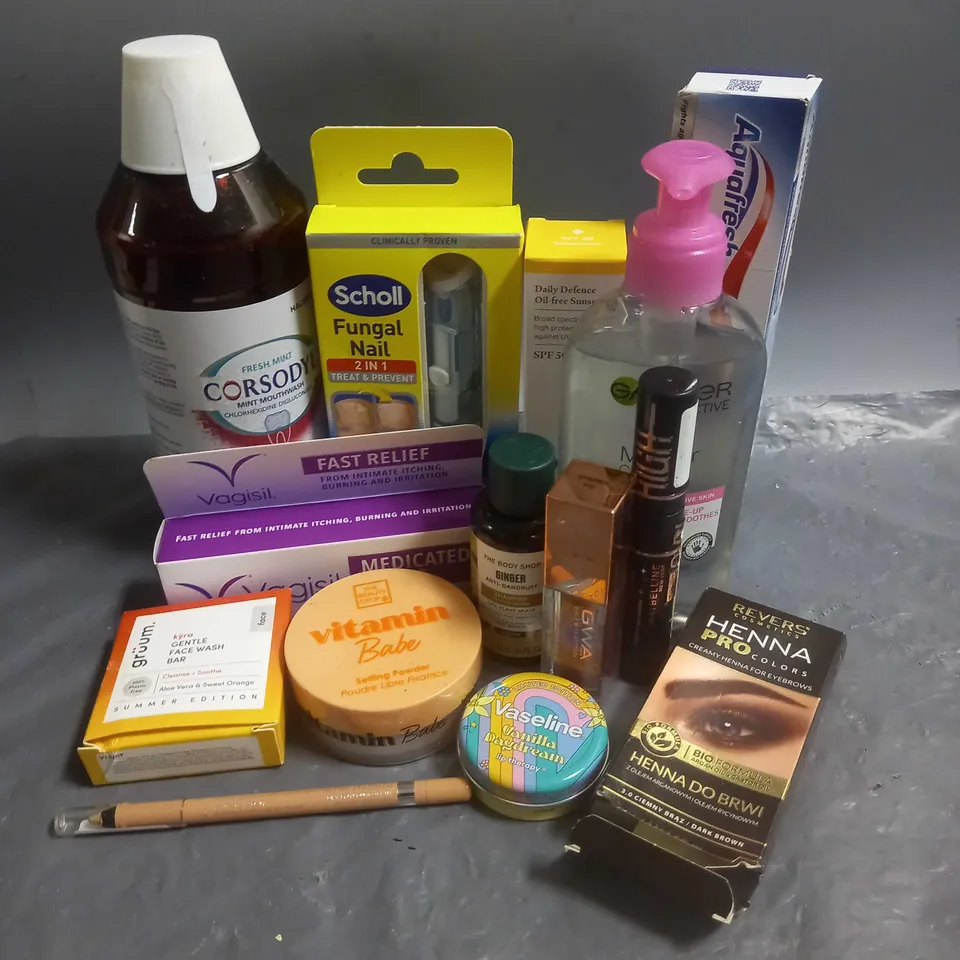 APPROXIMATELY 15 ASSORTED COSMETIC PRODUCTS TO INCLUDE - SKIN + ME OIL FREE SUNSCREEN - GARNIER MICELLAR CLEANSING GEL WASH - THE BEAUTY CROP SETTING POWDER - ETC. . 