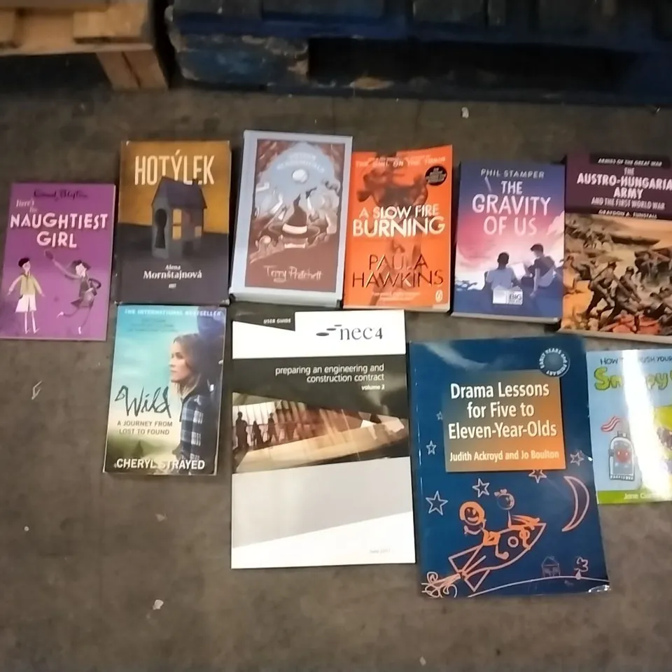 PALLET OF BOOKS INCLUDING WILD, THE GRAVITY OF US, THE AUSTRO-HUNGARIAN ARMY AND THE FIRST WORLD WAR, THE AMERICAN ROOMMATE EXPERIMENT, AN ITALIAN AFFAIR, IT ENDS WITH US