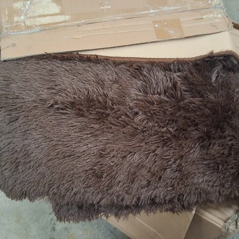 NON-SLIP BROWN SHAGGY RUG - SIZE UNSPECIFIED 