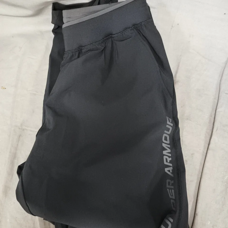 UNDER ARMOUR MEN'S RUNNING STORM PANTS – BLACK/REFLECTIVE, UK SIZE L