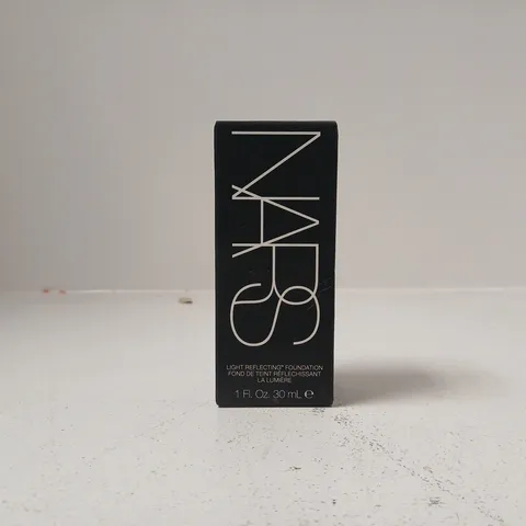 NARS LIGHT REFLECTING FOUNDATION – 30 ML (BOXED)