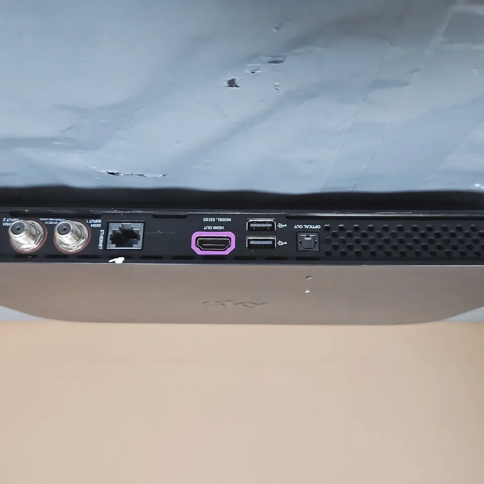 SKY Q SET-TOP BOX – BLACK