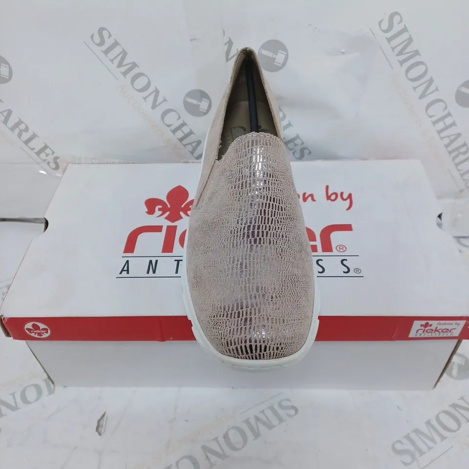 RIEKER CASUAL SLIP ON WEDGE SHOE - UK SIZE 4, ROSE GOLD