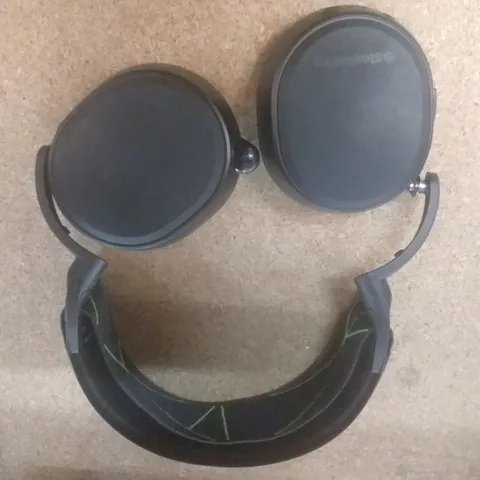 BOXED STEEL SERIES ARCTIS 9X WIRELESS HEADSET
