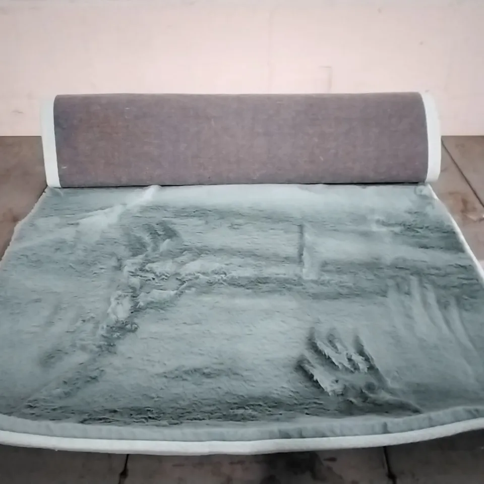 BRAND NEW PACO RABBIT 780 TURQUOISE 80X150CM