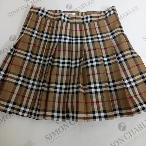 FASHION CLASSICS MINI SKIRT - M