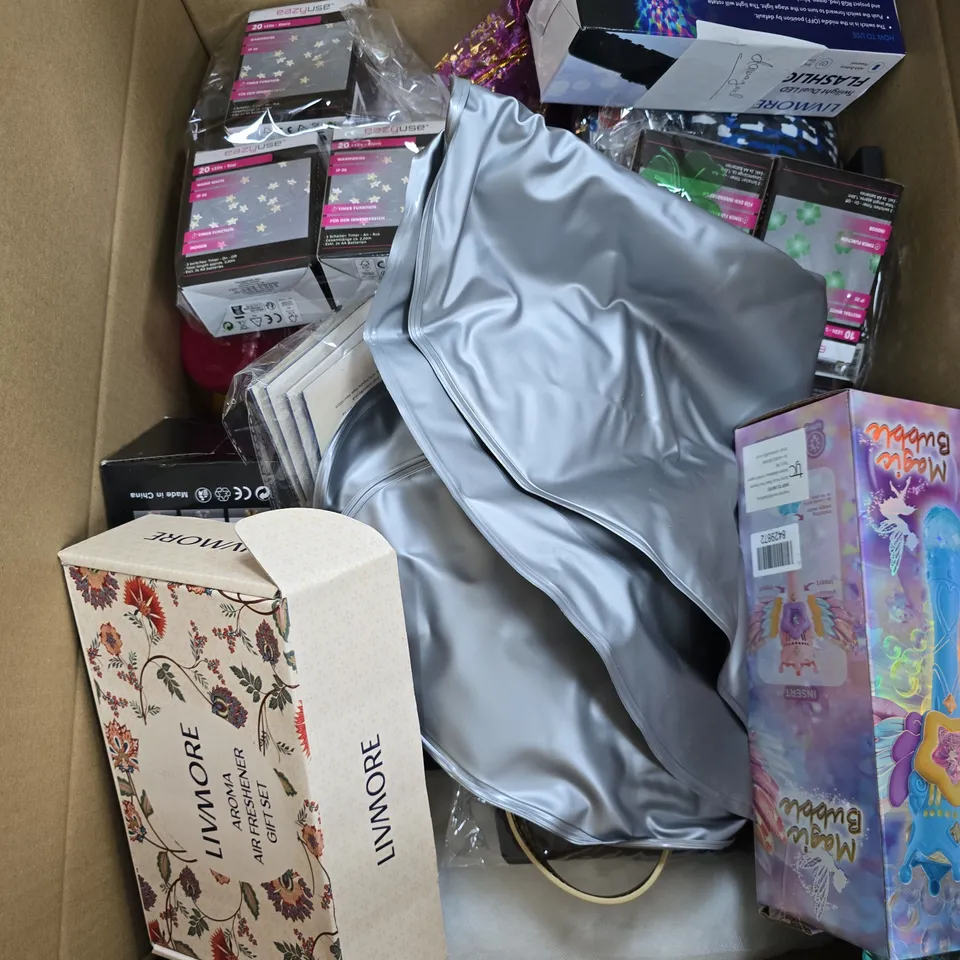 BOX OF APPROXIMATELY 10 ASSORTED ITEMS INCLUDING LIVMORE ROSE VANILLA AROMA AIR FRESHENER, EAZYUSE 10 LEDS - LUCKY CHARMS AND AN LED DESK LAMP