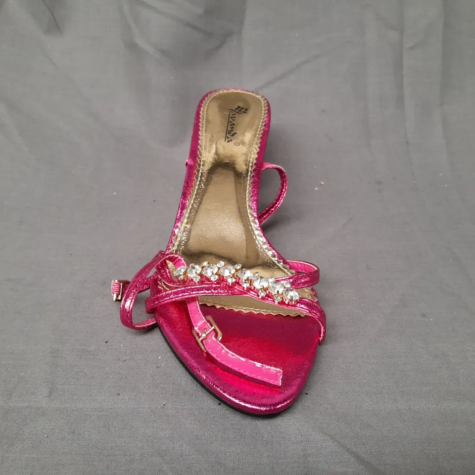 BOX OF APPROXIMATELY 10 PAIRS OF AVANDA OPEN TOE HEELED SANDALS IN METALLIC PINK W. JEWEL EFFECT - VARIOUS SIZES
