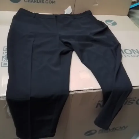BOXED BRAND NEW APPROXIMATELY 6 CAPSULE TAPERED TROUSERS BLACK SIZE 24L